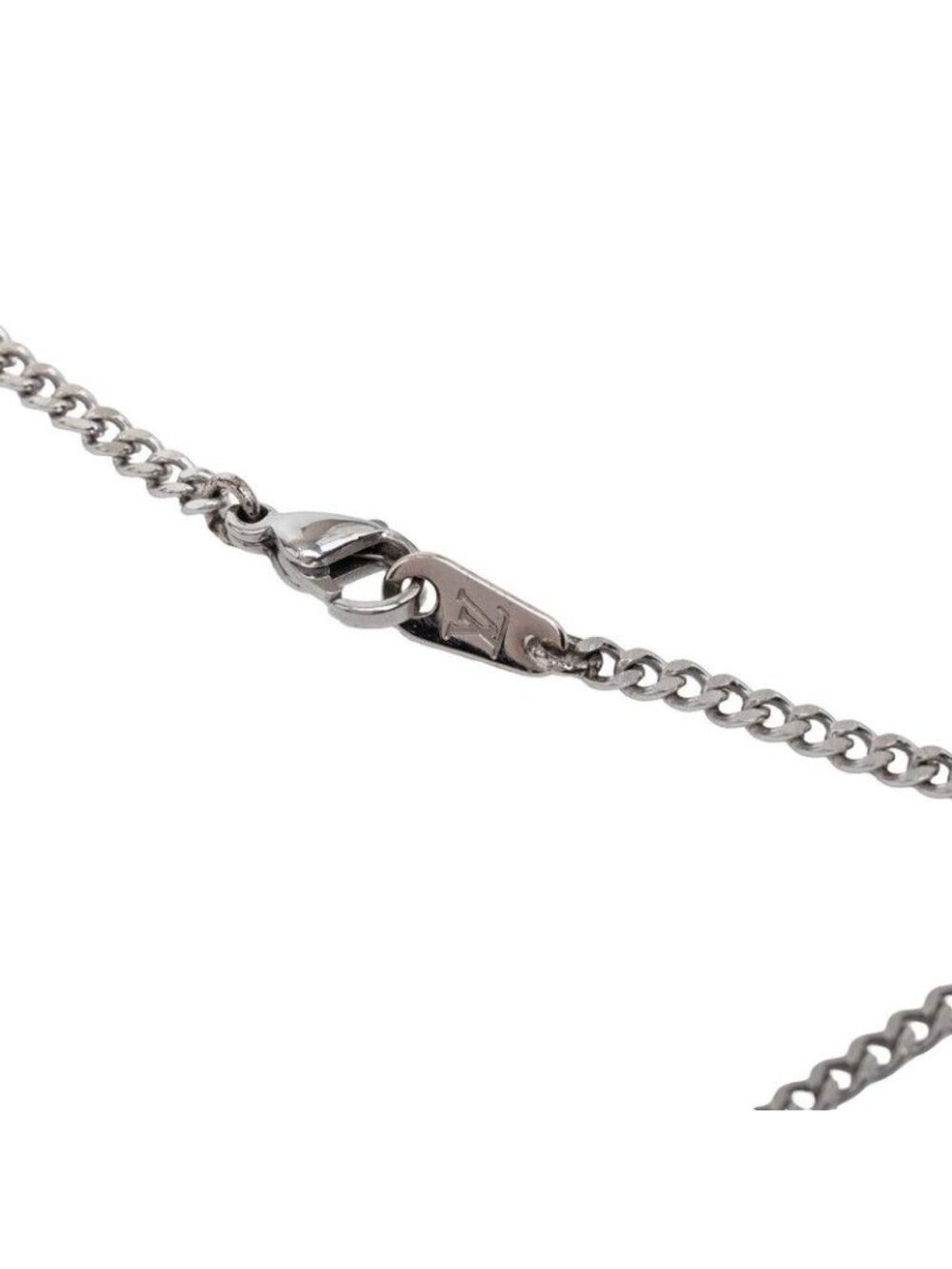 Louis Vuitton Monogram Pendant with Waxed Chain Silver Metal - Picture 5 of 6